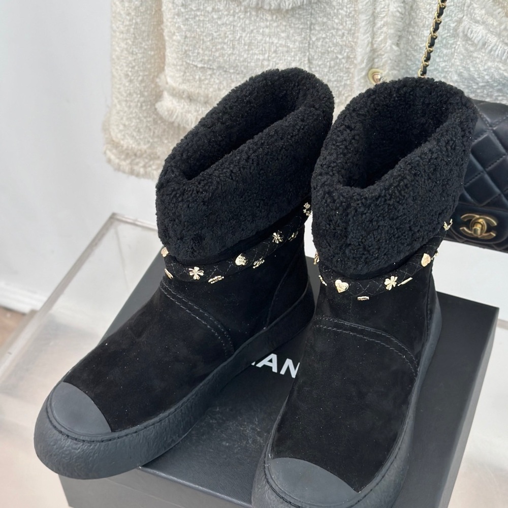 CHANEL Black Winter & Rain Boots - Picture 2 of 9
